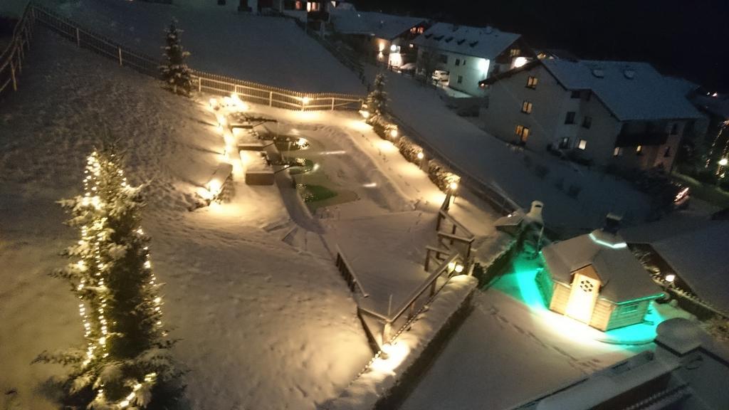 Hotel Garni Alpendiamant Фісс Екстер'єр фото