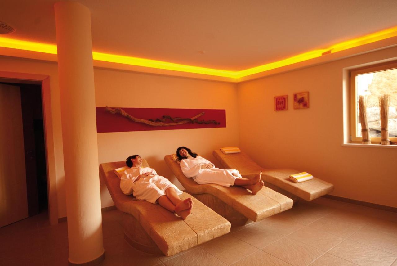 Hotel Garni Alpendiamant Фісс Екстер'єр фото