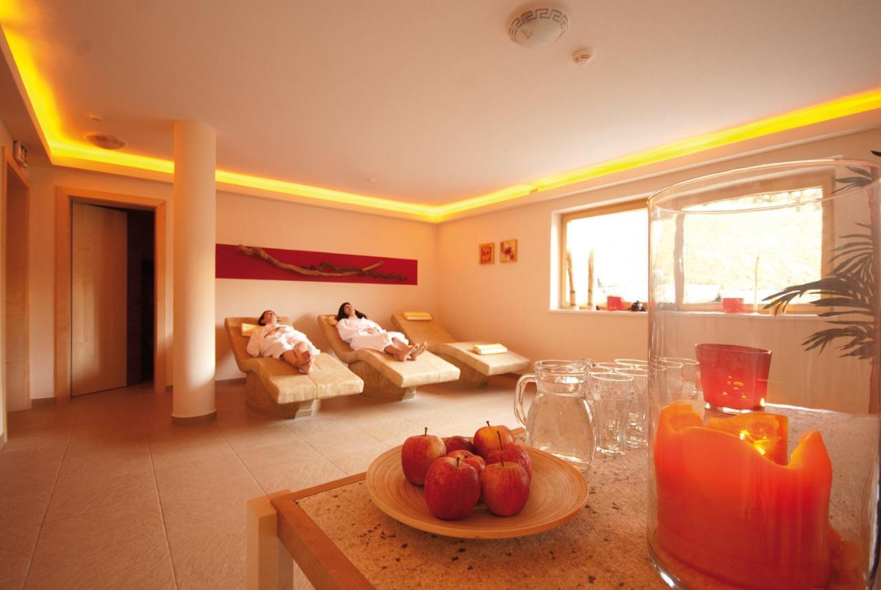 Hotel Garni Alpendiamant Фісс Екстер'єр фото
